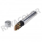 Cilindro metálico con 20 lápices de colores.